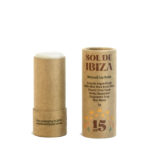 Bálsamo labial sin plástico SOL DE IBIZA con protección solar SPF 15 de barrera física. Abierto.